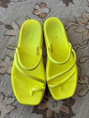 CROCS Neon Yellow Strappy Toe-Loop Slide Sandals
